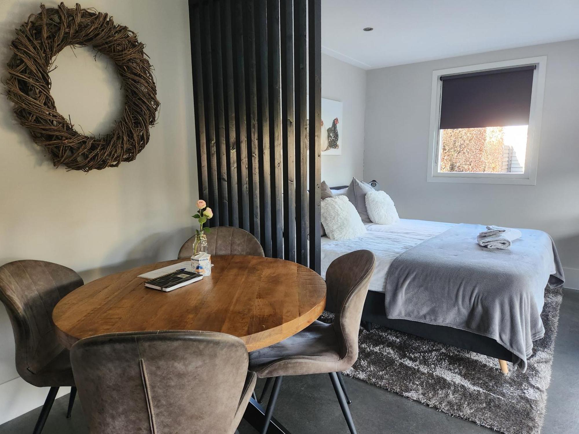 B&B Trust Барневелд Екстериор снимка
